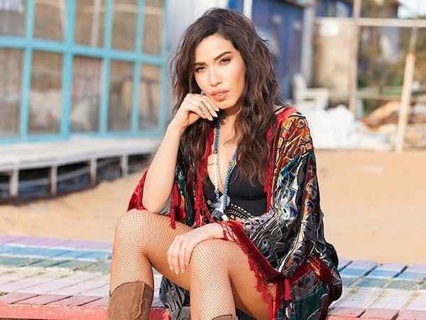 İdeal Türk Kızı Burcu Güneş