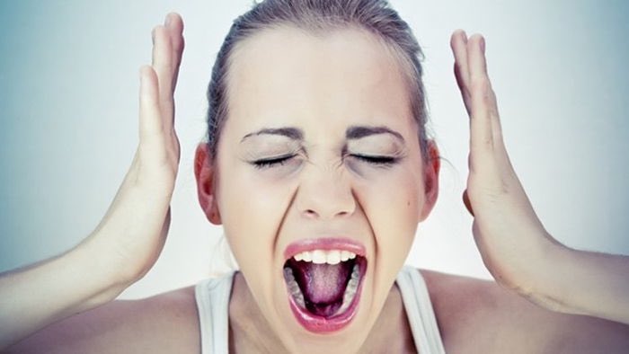 Panik Atak Kadını mı Sever?