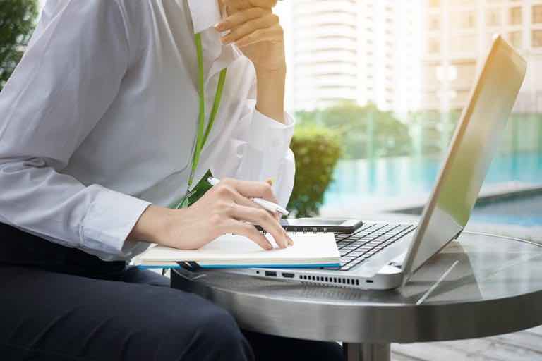 Bilgisayar Dirsek Ağrılarını Artıyor